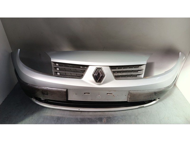 Recambio de paragolpes delantero para renault scénic ii (jm0/1_) 1.5 dci (jm02, jm13) referencia OEM IAM 8200139528  