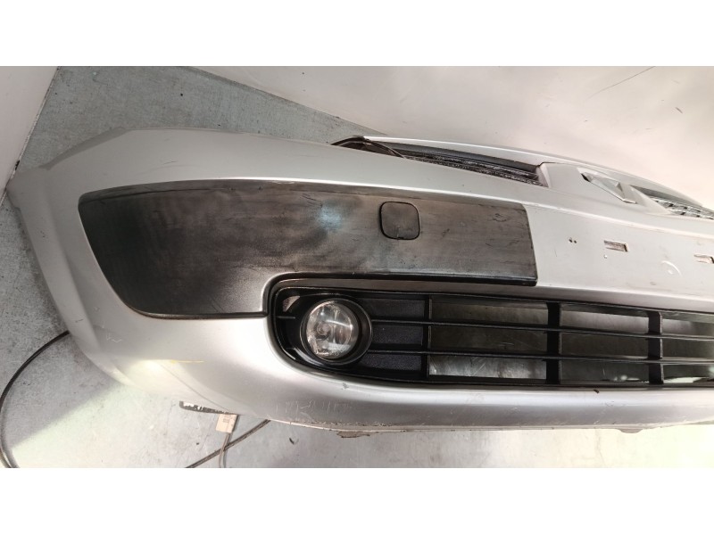 Recambio de paragolpes delantero para renault scénic ii (jm0/1_) 1.5 dci (jm02, jm13) referencia OEM IAM 8200139528  