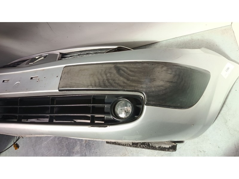 Recambio de paragolpes delantero para renault scénic ii (jm0/1_) 1.5 dci (jm02, jm13) referencia OEM IAM 8200139528  