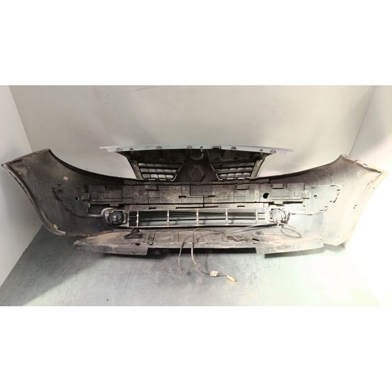 Recambio de paragolpes delantero para renault scénic ii (jm0/1_) 1.5 dci (jm02, jm13) referencia OEM IAM 8200139528  