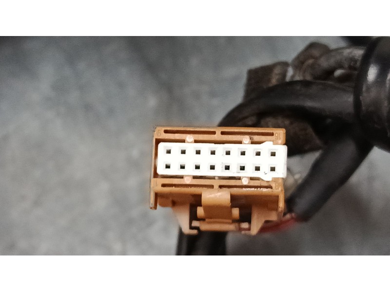 Recambio de retrovisor electrico izquierdo para audi a4 b6 (8e2) 1.9 tdi referencia OEM IAM   
