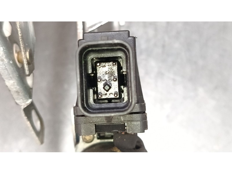 Recambio de elevalunas electrico delantero izquierdo para opel corsa c (x01) 1.2 (f08, f68) referencia OEM IAM 09113363  