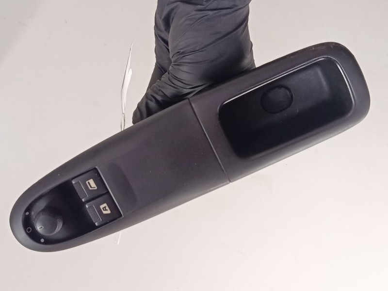 Recambio de mando elevalunas delantero izquierdo para peugeot 406 (8b) 1.8 16v referencia OEM IAM   