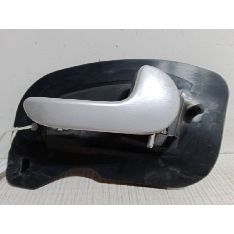 Recambio de maneta interior puerta delantera derecha para opel corsa c (x01) 1.2 twinport (f08, f68) referencia OEM IAM   