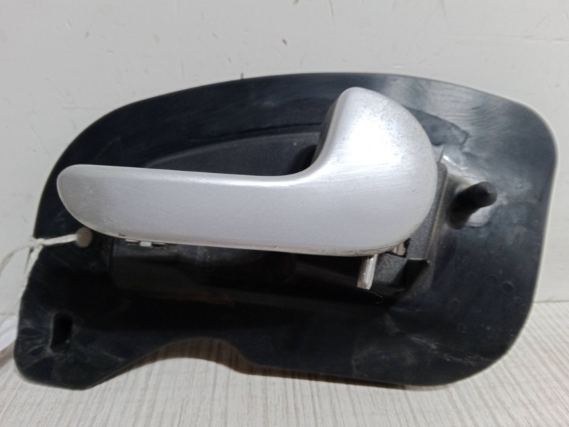 Recambio de maneta interior puerta delantera derecha para opel corsa c (x01) 1.2 twinport (f08, f68) referencia OEM IAM   