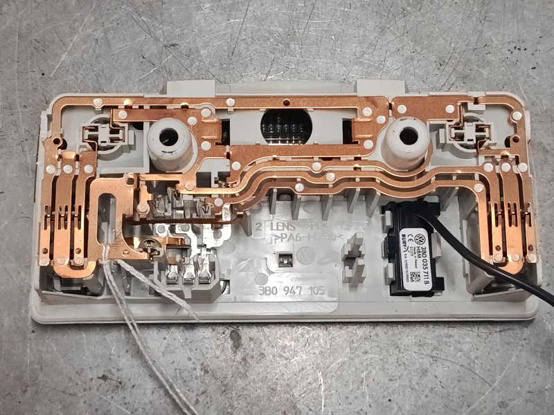Recambio de luz interior delantera para skoda fabia iii (nj3) 1.0 referencia OEM IAM 3B0947105  