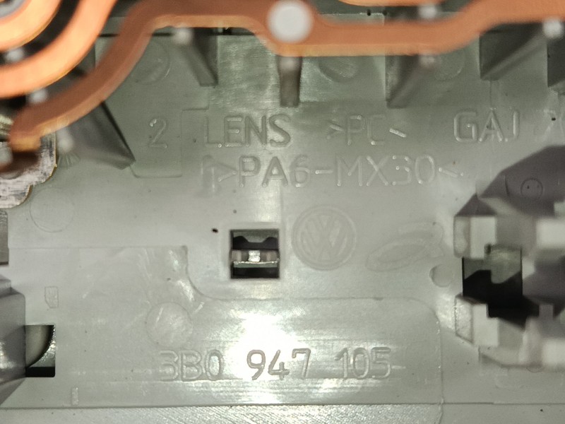 Recambio de luz interior delantera para skoda fabia iii (nj3) 1.0 referencia OEM IAM 3B0947105  