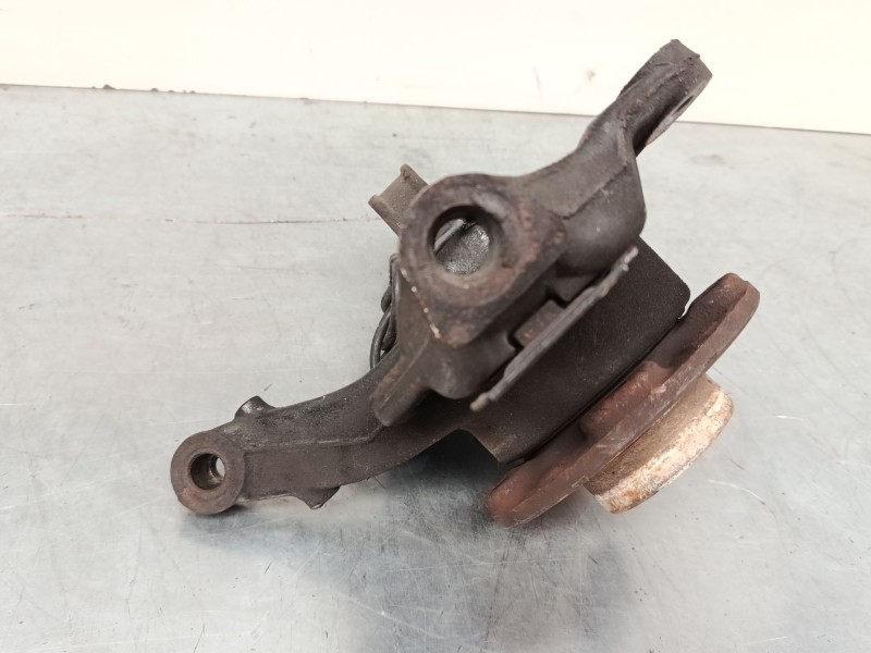 Recambio de mangueta delantera izquierda para renault megane cc (ez0/1_) 1.2 tce (ez16) referencia OEM IAM   
