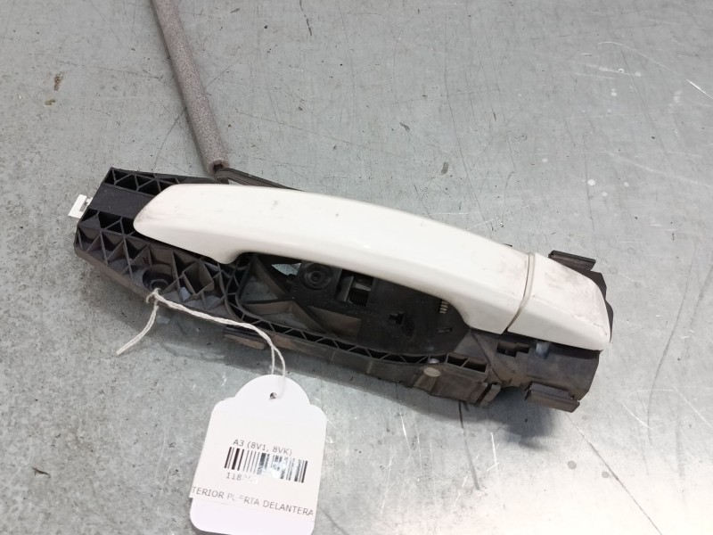 Recambio de maneta exterior puerta delantera derecha para audi a3 (8v1, 8vk) 1.6 tdi referencia OEM IAM   