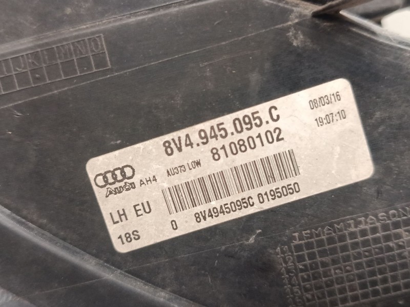Recambio de piloto trasero izquierdo para audi a3 (8v1, 8vk) 1.6 tdi referencia OEM IAM 8V4945095  