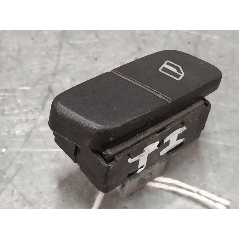 Recambio de mando elevalunas trasero izquierdo para volkswagen polo iv (9n_, 9a_) 1.4 16v referencia OEM IAM 6Q959855  