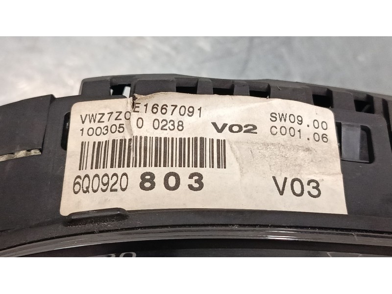 Recambio de cuadro instrumentos para volkswagen polo iv (9n_, 9a_) 1.4 16v referencia OEM IAM 6Q0920903  