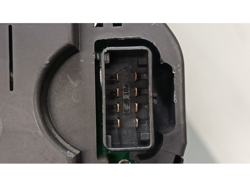 Recambio de cuadro instrumentos para volkswagen polo iv (9n_, 9a_) 1.4 16v referencia OEM IAM 6Q0920903  