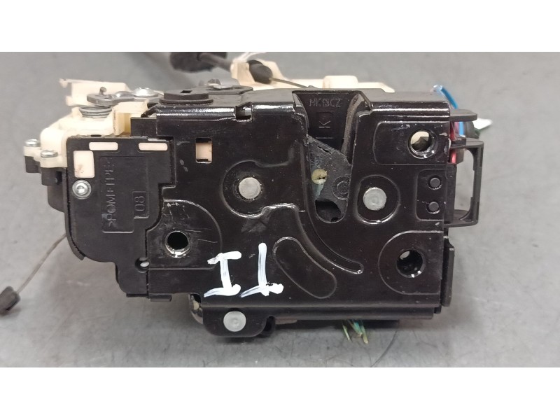 Recambio de cerradura puerta trasera izquierda para volkswagen polo iv (9n_, 9a_) 1.4 16v referencia OEM IAM   