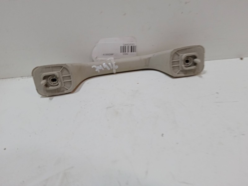 Recambio de asidero del izquierdo para dacia sandero 1.2 16v referencia OEM IAM   