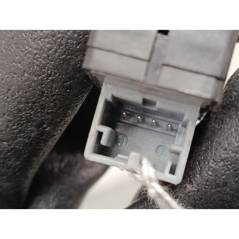 Recambio de mando elevalunas delantero derecho para volkswagen polo iv (9n_, 9a_) 1.4 16v referencia OEM IAM 6Q0959856  