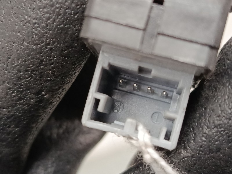 Recambio de mando elevalunas delantero derecho para volkswagen polo iv (9n_, 9a_) 1.4 16v referencia OEM IAM 6Q0959856  