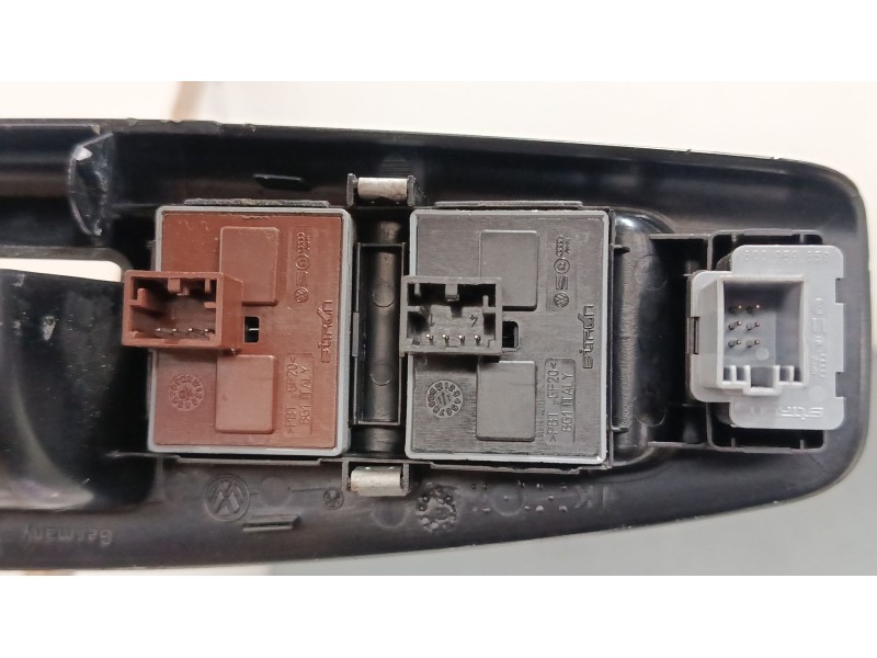 Recambio de mando elevalunas delantero izquierdo para volkswagen polo iv (9n_, 9a_) 1.4 16v referencia OEM IAM 6Q1967171  
