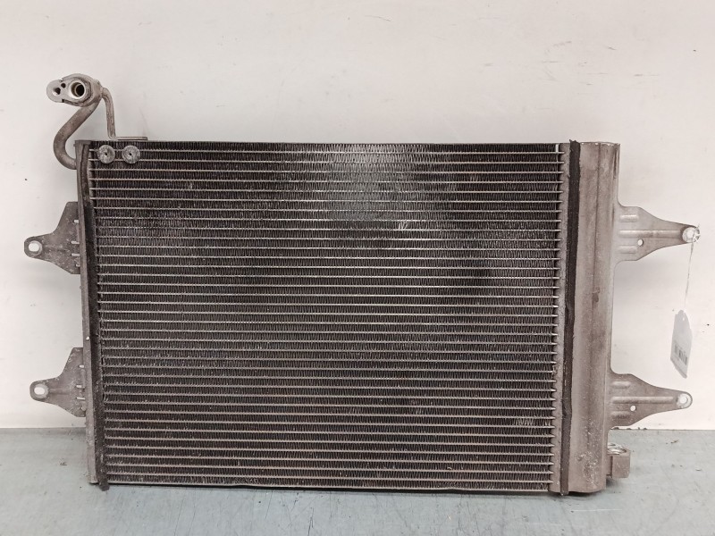 Recambio de radiador a/a /condensador para volkswagen polo iv (9n_, 9a_) 1.4 16v referencia OEM IAM 6Q0820411J  