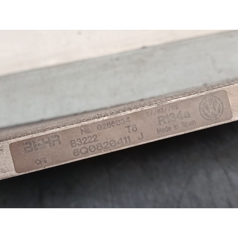 Recambio de radiador a/a /condensador para volkswagen polo iv (9n_, 9a_) 1.4 16v referencia OEM IAM 6Q0820411J  