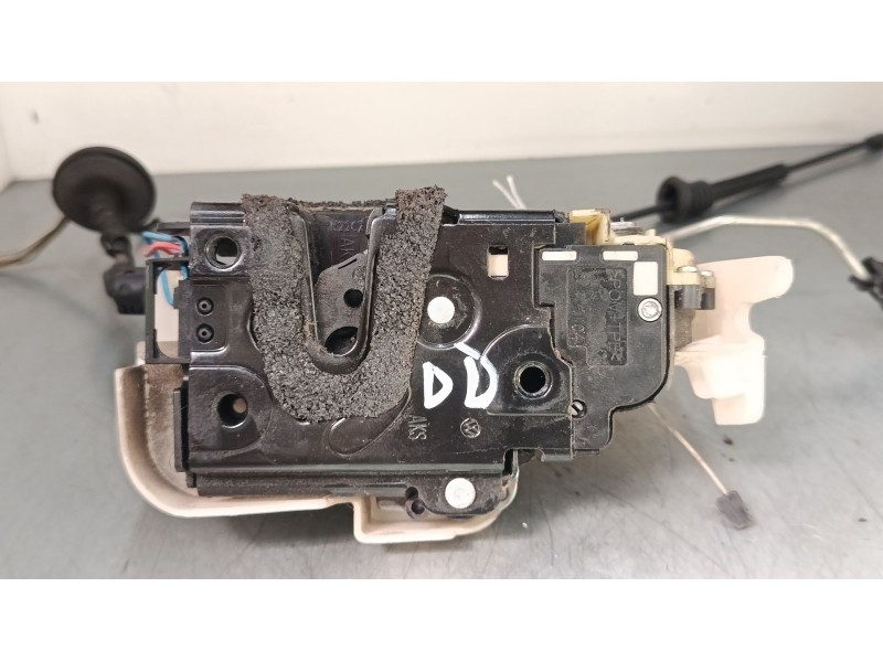 Recambio de cerradura puerta delantera derecha para volkswagen polo iv (9n_, 9a_) 1.4 16v referencia OEM IAM   