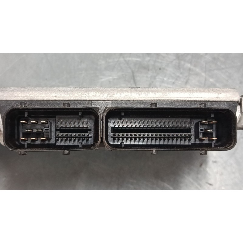 Recambio de centralita motor uce para volkswagen polo iv (9n_, 9a_) 1.4 16v referencia OEM IAM 036906034  