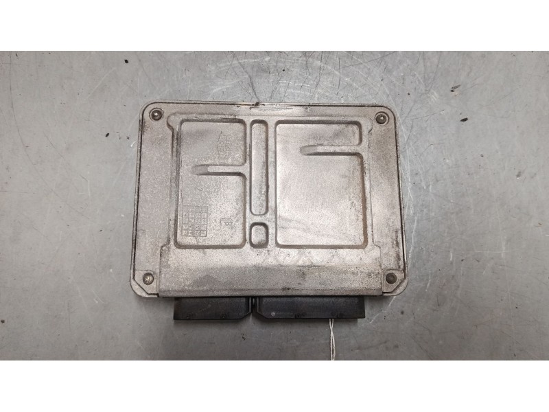 Recambio de centralita motor uce para volkswagen polo iv (9n_, 9a_) 1.4 16v referencia OEM IAM 036906034  