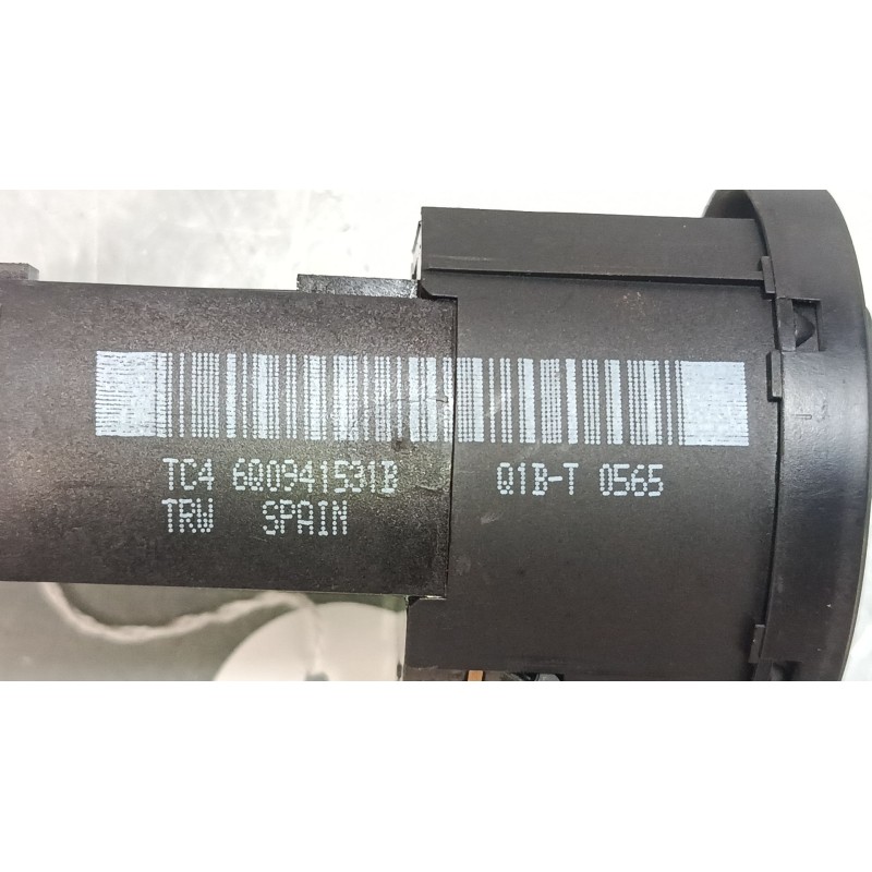 Recambio de conmutador de luces para volkswagen polo iv (9n_, 9a_) 1.4 16v referencia OEM IAM 6Q0941531B  