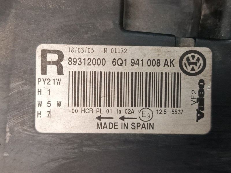 Recambio de faro derecho para volkswagen polo iv (9n_, 9a_) 1.4 16v referencia OEM IAM   
