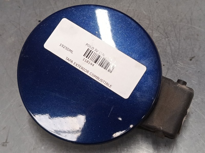 Recambio de tapa exterior combustible para volkswagen polo iv (9n_, 9a_) 1.4 16v referencia OEM IAM   