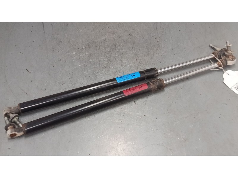 Recambio de amortiguadores malet/porton para jeep grand cherokee ii (wj, wg) 3.1 td 4x4 referencia OEM IAM   