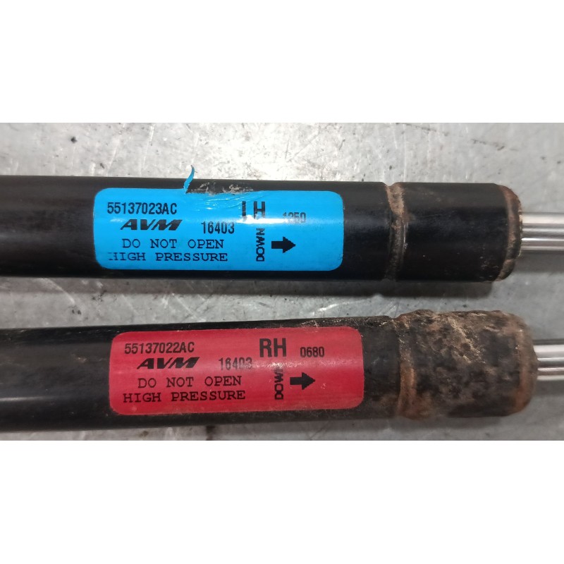 Recambio de amortiguadores malet/porton para jeep grand cherokee ii (wj, wg) 3.1 td 4x4 referencia OEM IAM   