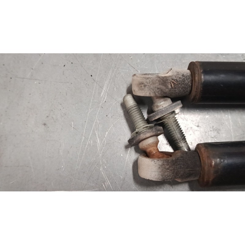 Recambio de amortiguadores malet/porton para jeep grand cherokee ii (wj, wg) 3.1 td 4x4 referencia OEM IAM   