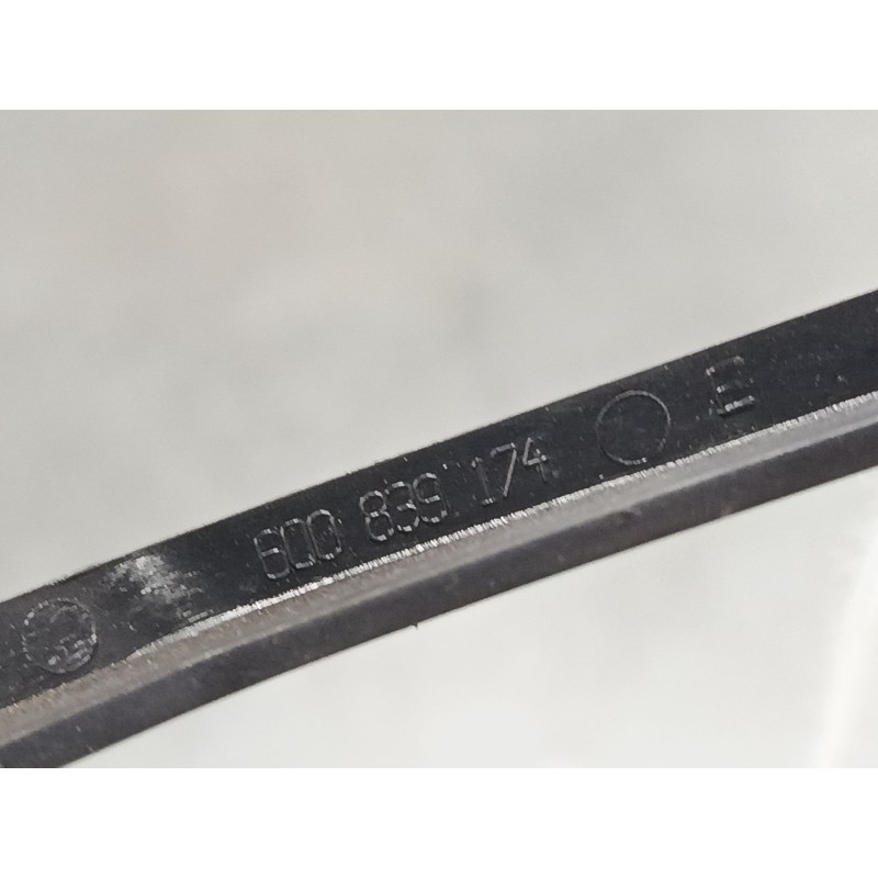 Recambio de maneta interior puerta trasera derecha para volkswagen polo iv (9n_, 9a_) 1.4 16v referencia OEM IAM   