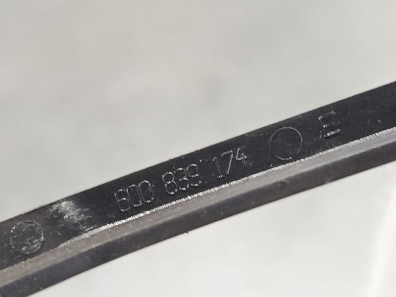 Recambio de maneta interior puerta trasera derecha para volkswagen polo iv (9n_, 9a_) 1.4 16v referencia OEM IAM   