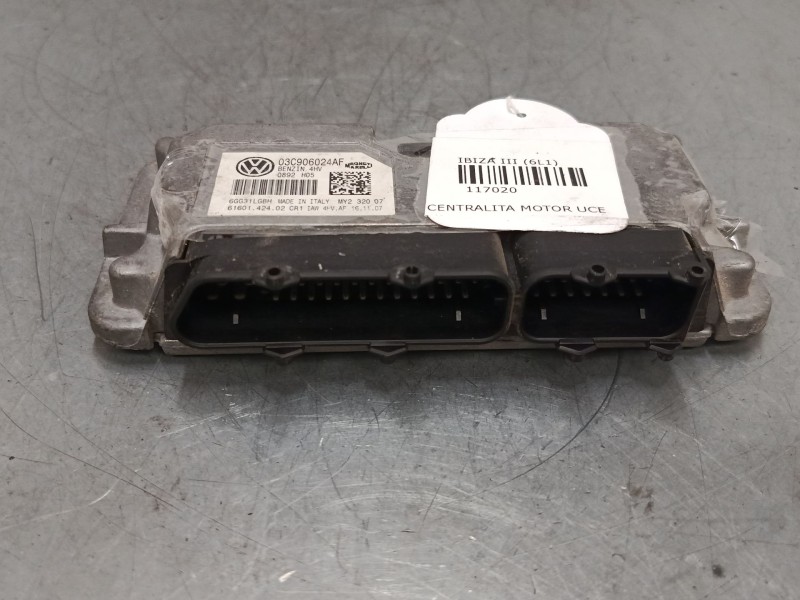 Recambio de centralita motor uce para seat ibiza iii (6l1) 1.4 16v referencia OEM IAM 03C906024AF  