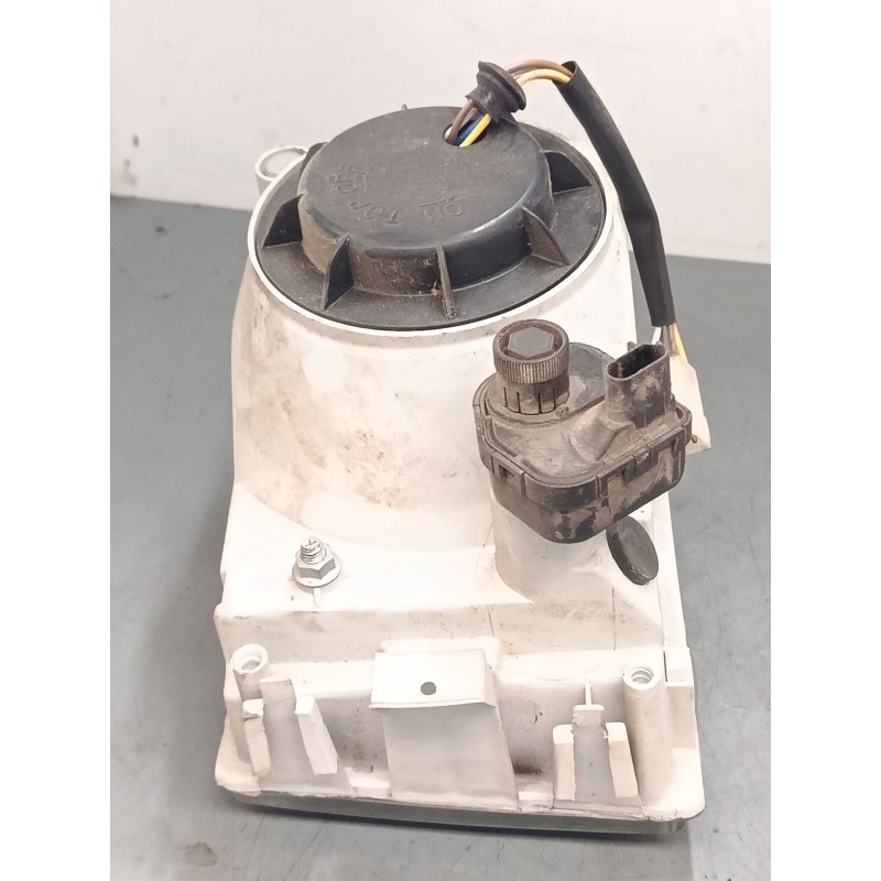 Recambio de faro izquierdo para iveco daily ii caja/chasis 40-10 w 4x4 (15211104, 15211105, 15211111, 15211115,... referencia OE