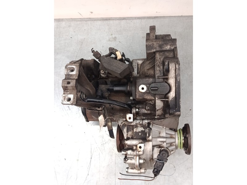 Recambio de caja de cambios manual 5 velocidades para audi a3 (8l1) 1.9 tdi referencia OEM IAM EBI06070 370577 