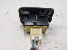 Recambio de mando elevalunas delantero derecho para dacia sandero ii (b8_) tce 90 (b8m1, b8ma) referencia OEM IAM    2