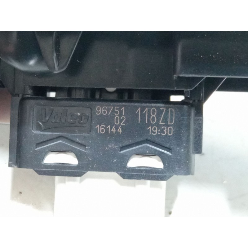 Recambio de mando elevalunas delantero derecho para peugeot 208 i (ca_, cc_) 1.6 hdi / bluehdi 75 referencia OEM IAM   