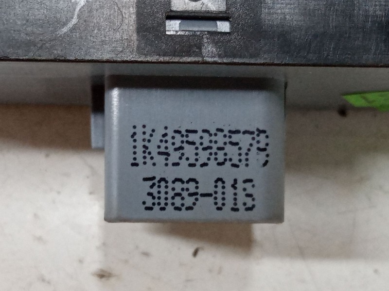 Recambio de mando elevalunas delantero izquierdo para volkswagen golf plus v (5m1, 521) 1.4 tsi referencia OEM IAM 1K49598579  