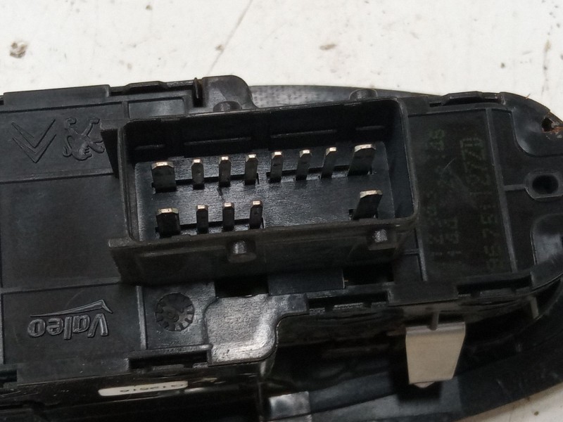 Recambio de mando elevalunas delantero izquierdo para peugeot 208 i (ca_, cc_) 1.6 hdi / bluehdi 75 referencia OEM IAM 96751127 