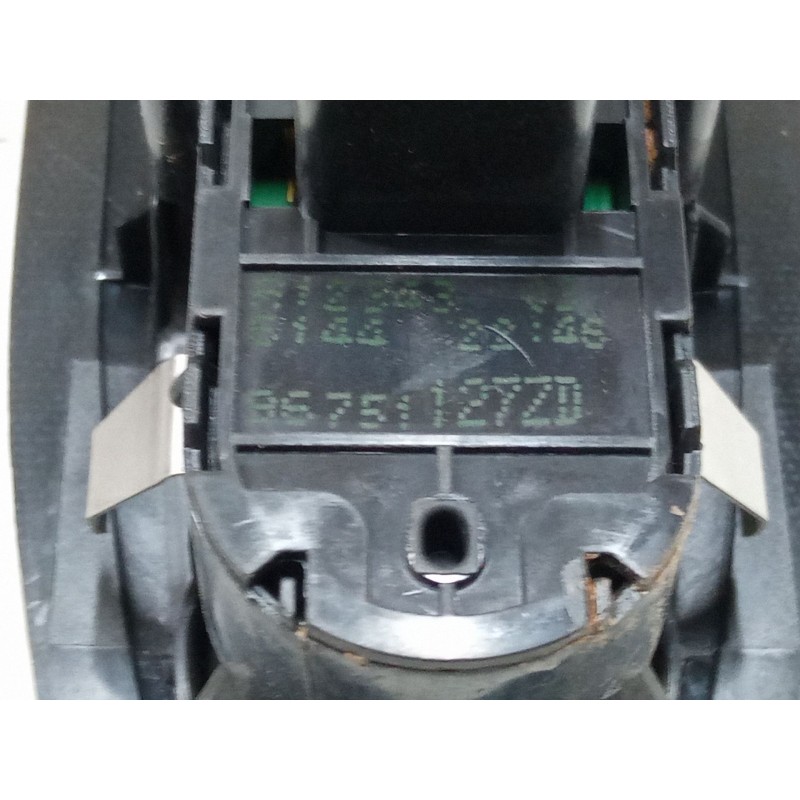 Recambio de mando elevalunas delantero izquierdo para peugeot 208 i (ca_, cc_) 1.6 hdi / bluehdi 75 referencia OEM IAM 96751127 