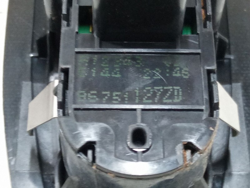 Recambio de mando elevalunas delantero izquierdo para peugeot 208 i (ca_, cc_) 1.6 hdi / bluehdi 75 referencia OEM IAM 96751127 