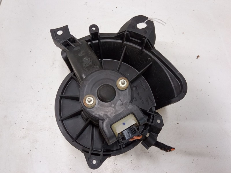 Recambio de motor calefaccion para opel corsa d (s07) 1.2 (l08, l68) referencia OEM IAM   
