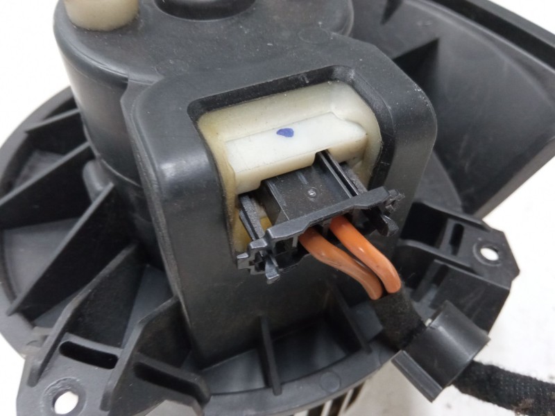 Recambio de motor calefaccion para opel corsa d (s07) 1.2 (l08, l68) referencia OEM IAM   