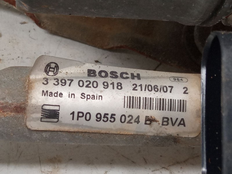 Recambio de motor limpiaparabrisas delantero derecho para seat leon (1p1) 1.6 referencia OEM IAM 1P0955024  
