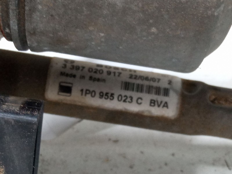 Recambio de motor limpiaparabrisas delantero izquierdo para seat leon (1p1) 1.6 referencia OEM IAM 1P0955023  