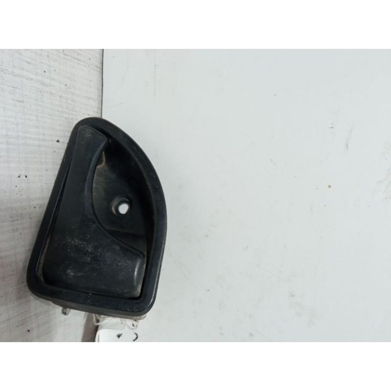 Recambio de maneta interior puerta delantera derecha para renault kangoo (kc0/1_) 1.9 dci 4x4 referencia OEM IAM 8200247803  