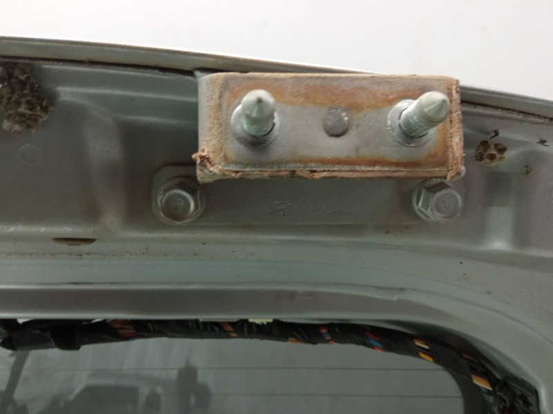 Recambio de porton trasero para kia carnival / grand carnival iii (vq) 2.9 crdi referencia OEM IAM   